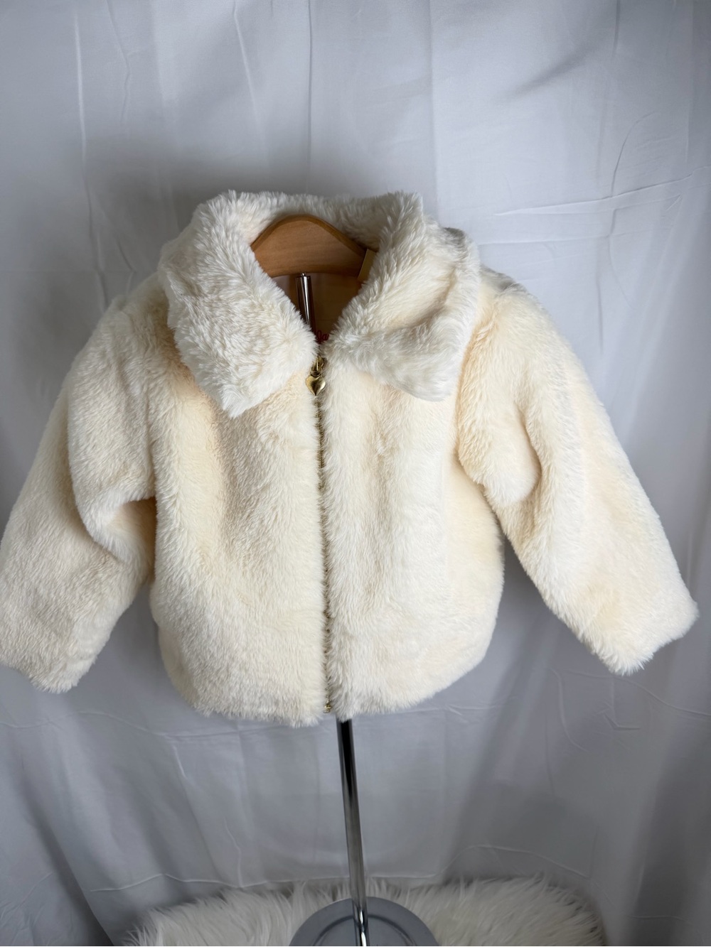 Cat & Jack Cream Faux-Fur Kids Jacket 2T